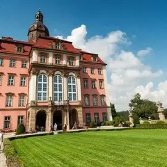 Najlepsze atrakcje w Pławniowicach, które musisz zobaczyć