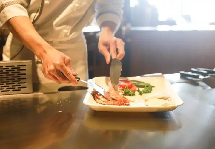 Gdzie zjeść w Sobótce? Odkryj najlepsze lokale gastronomiczne