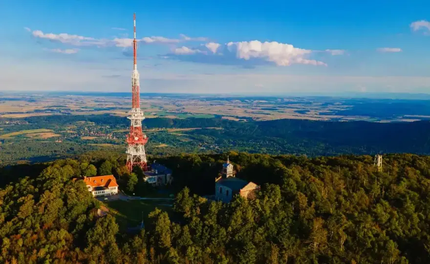 Ślęża - ile trwa wejście i który szlak wybrać?