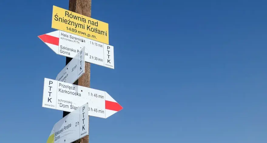 Co oznacza czerwony szlak w górach i dlaczego warto go poznać