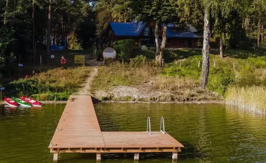 Jezioro Kałębie z dziećmi - jak zaplanować spokojny dzień nad wodą