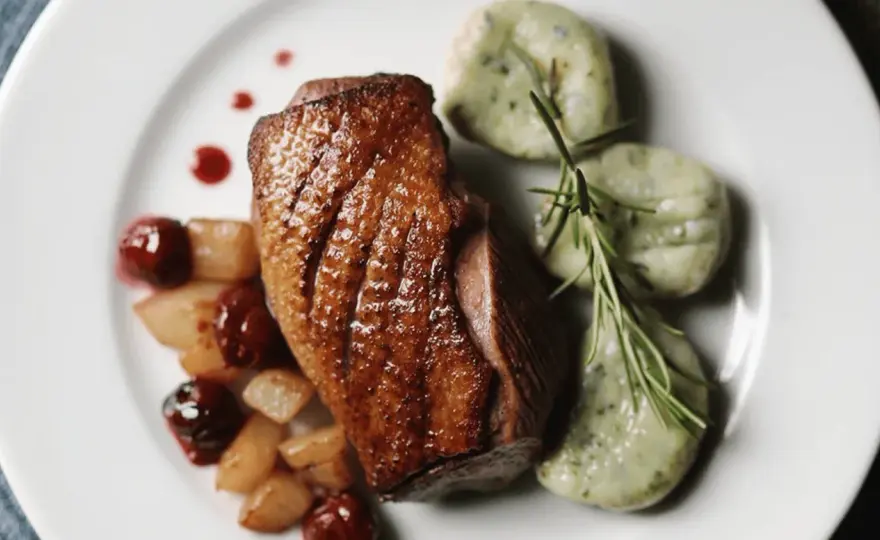 Gdzie zjeść w Stroniu Śląskim? Najlepsze restauracje i smaki