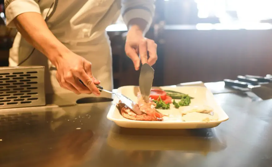 Gdzie zjeść w Sobótce? Odkryj najlepsze lokale gastronomiczne