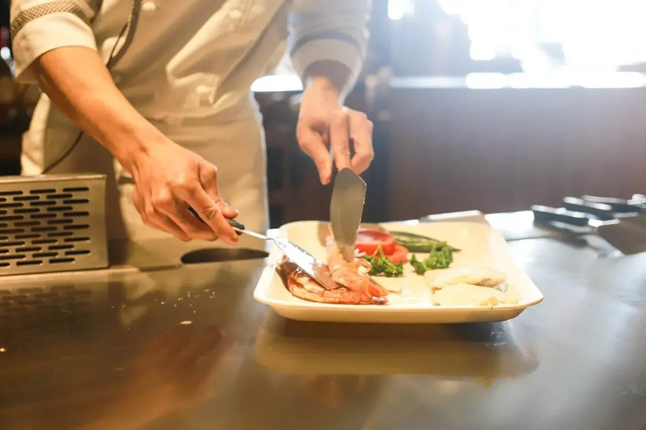 Gdzie zjeść w Sobótce? Odkryj najlepsze lokale gastronomiczne