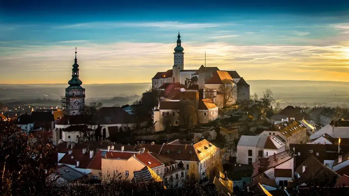 Zdjęcie Mikulov gdzie zjeść: najlepsze miejsca na lokalne smaki i wina